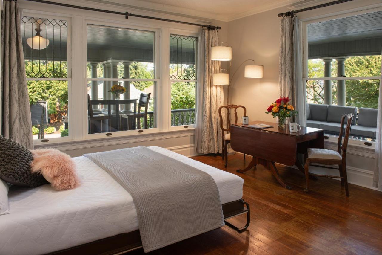 Inn At The Gorge Hood River Buitenkant foto
